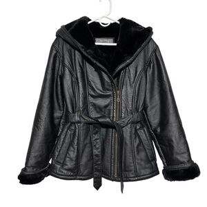 Wilson’s Leather Black Leather Faux Fur Coat  Women Size S Hooded Belted Mobwife